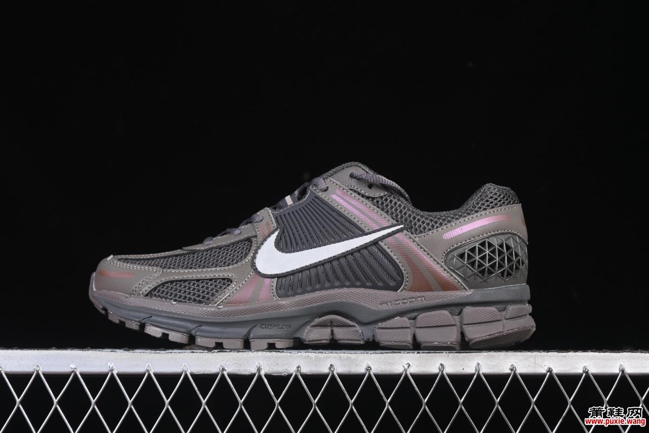 Nike Vomero 5复古慢跑鞋 HF5493-201环保纤维革缓震运动鞋