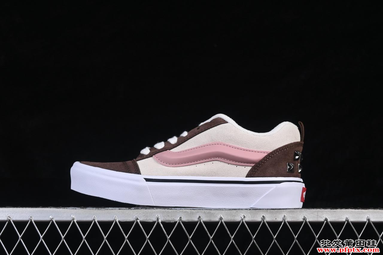 Vans Knu Skool深度评测：1:1硫化工艺如何复刻90年代滑板鞋的经典廓形与街头气质