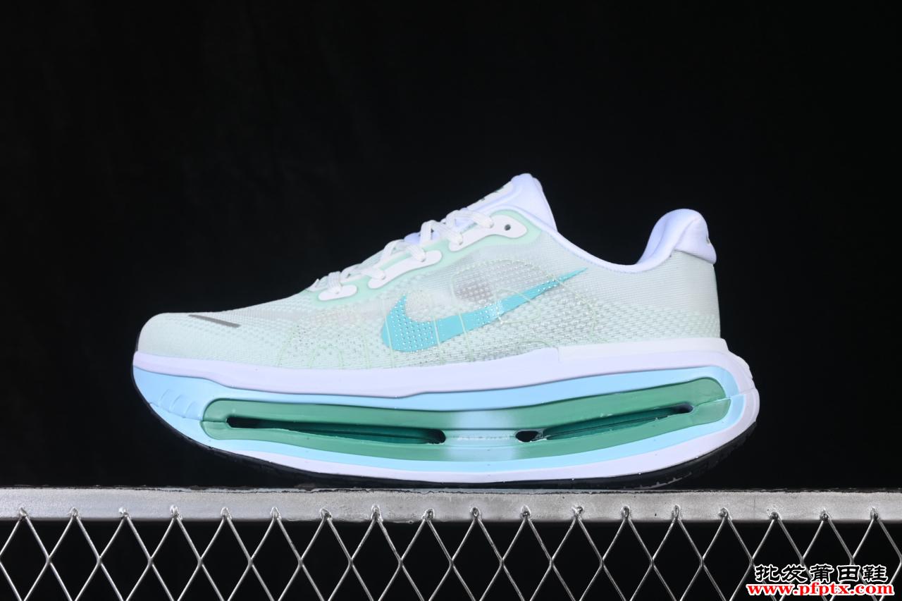 行走在云端的秘密：Nike Vomero Premium HQ2050-983厚底气垫跑鞋的日常哲学