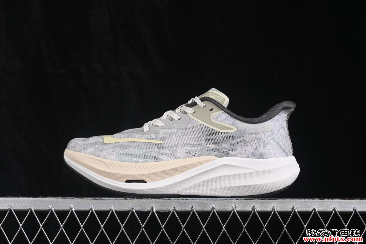 Hoka U Rocket X 3 泡棉科技旗舰竞速运动跑鞋 1180830 SQW 火箭竞速系列碳板跑鞋不对称鞋